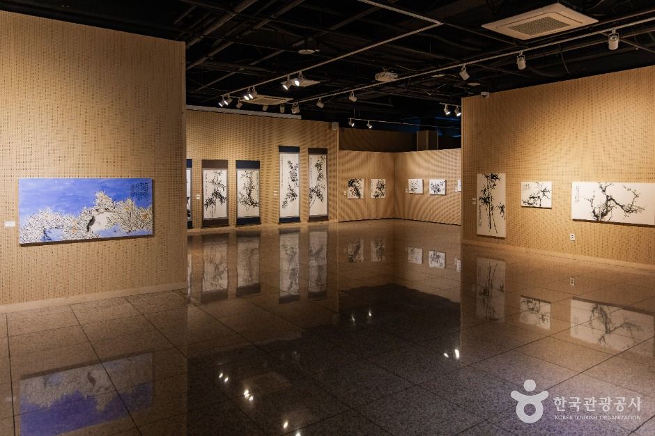 사천미술관 여행 추천 - 메고지고 사천미술관 여행 추천 - 메고지고
