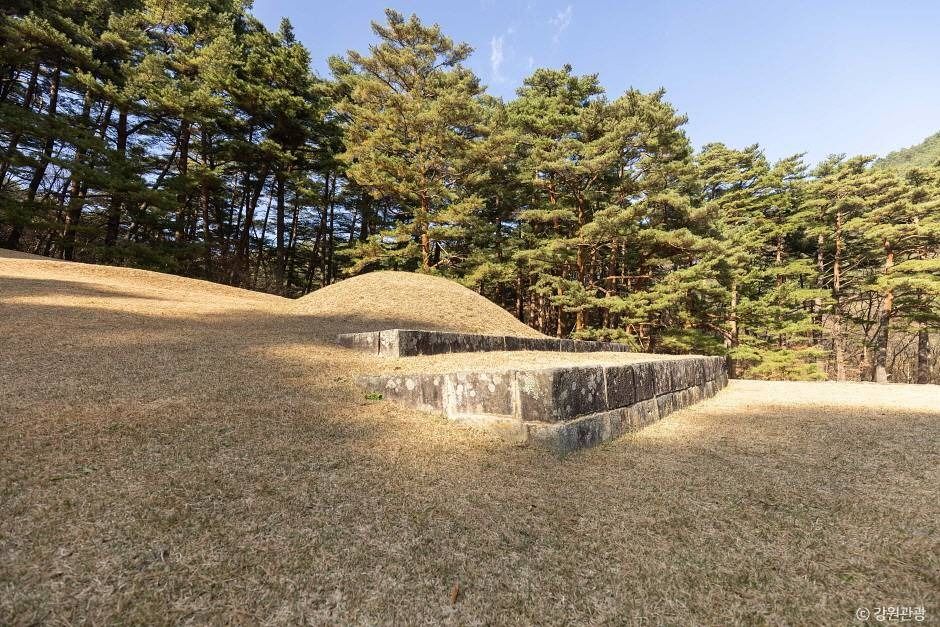 삼척 준경묘 여행 추천 - 메고지고 삼척 준경묘 여행 추천 - 메고지고