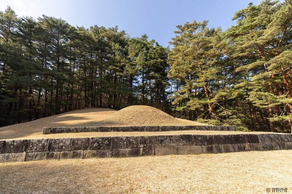 삼척 준경묘 여행 추천 - 메고지고 삼척 준경묘 여행 추천 - 메고지고
