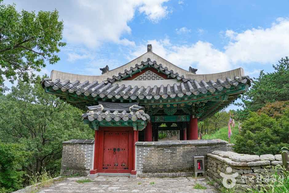 금정산성 여행 추천 - 메고지고