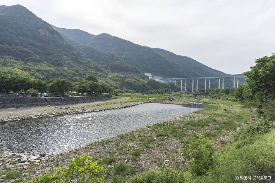 평리산대추마을 여행 추천 - 메고지고 평리산대추마을 여행 추천 - 메고지고