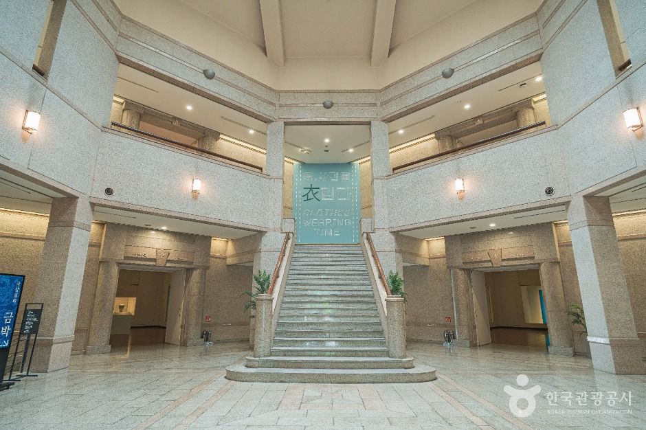 이화여자대학교 박물관 여행 추천 - 메고지고 이화여자대학교 박물관 여행 추천 - 메고지고