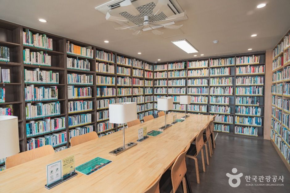 서울특별시교육청 강남도서관 여행 추천 - 메고지고 서울특별시교육청 강남도서관 여행 추천 - 메고지고