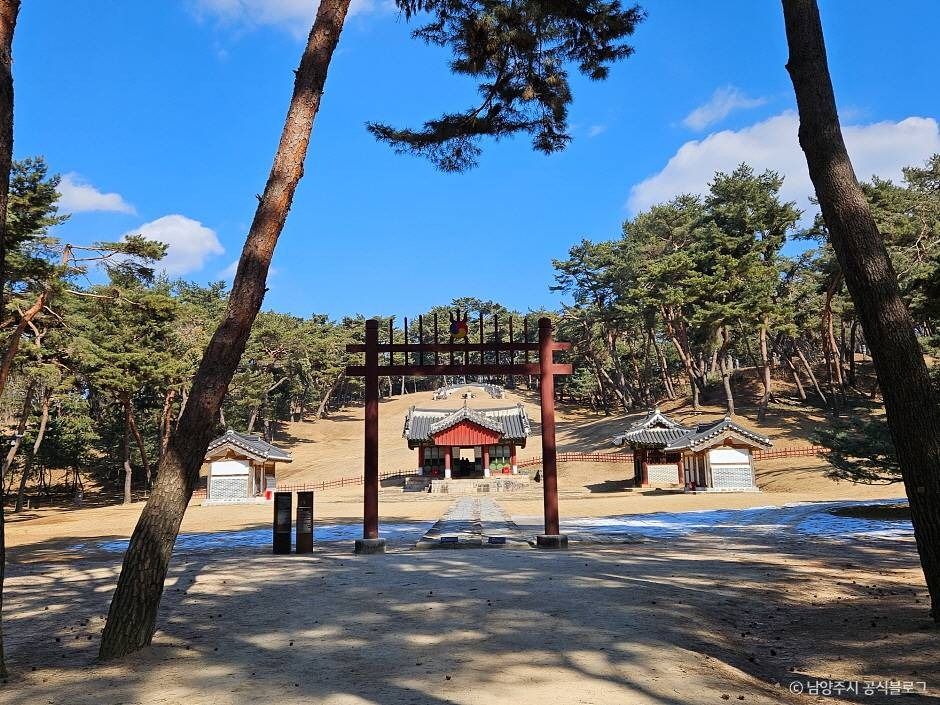 남양주 사릉(정순왕후) [유네스코 세계유산] 여행 추천 - 메고지고