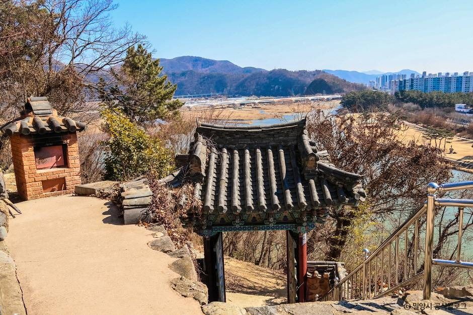 무봉사 여행 추천 - 메고지고 무봉사 여행 추천 - 메고지고