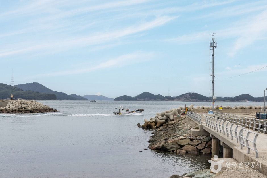 비진도 내항마을 여행 추천 - 메고지고 비진도 내항마을 여행 추천 - 메고지고