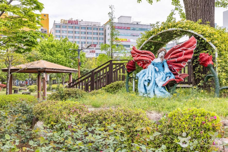 장미원 여행 추천 - 메고지고 장미원 여행 추천 - 메고지고
