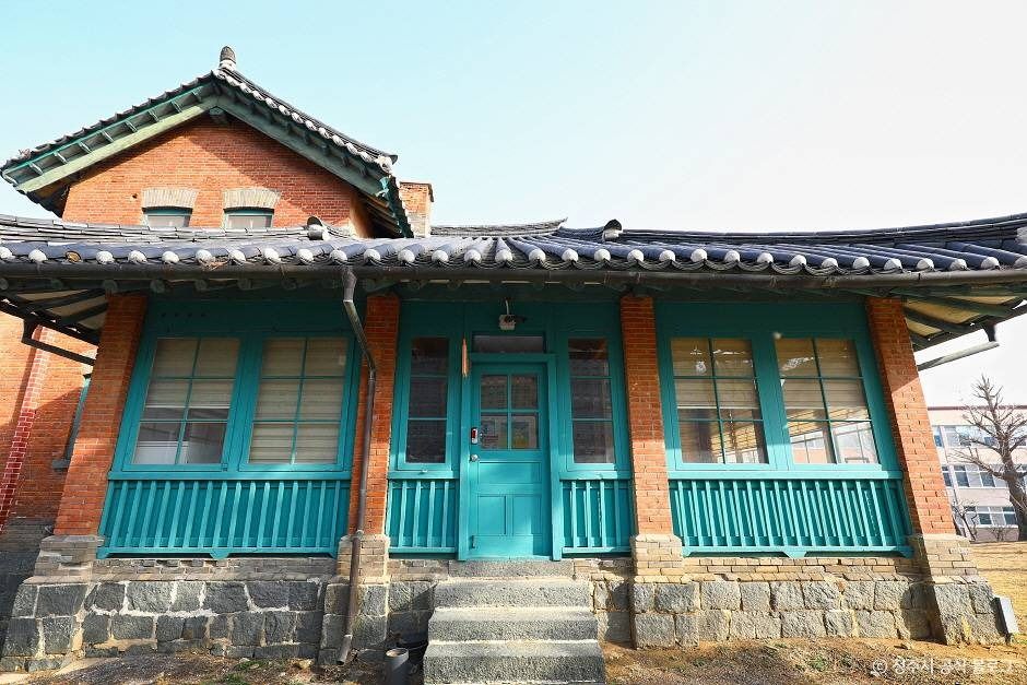 청주 탑동 양관 여행 추천 - 메고지고 청주 탑동 양관 여행 추천 - 메고지고