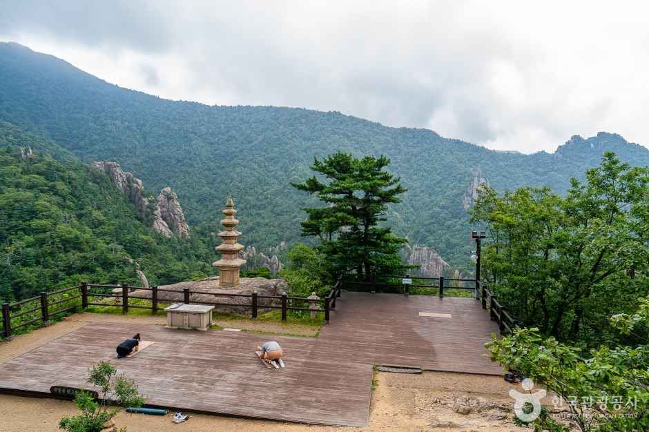 봉정암(인제) 여행 추천 - 메고지고 봉정암(인제) 여행 추천 - 메고지고
