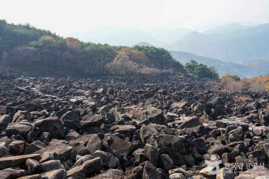 만어사 여행 추천 - 메고지고 만어사 여행 추천 - 메고지고