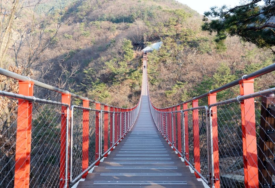감악산 출렁다리 여행 추천 - 메고지고 감악산 출렁다리 여행 추천 - 메고지고