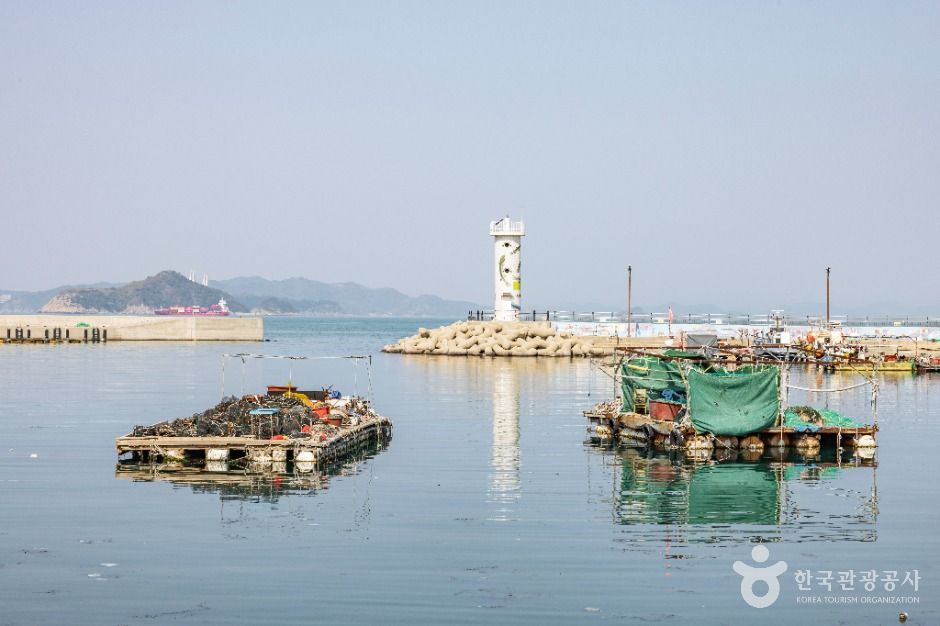대항선착장 여행 추천 - 메고지고 대항선착장 여행 추천 - 메고지고