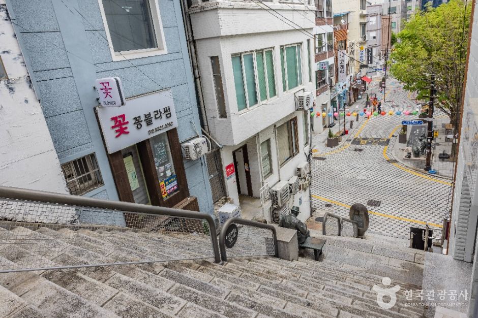 40계단 문화관광테마거리 여행 추천 - 메고지고 40계단 문화관광테마거리 여행 추천 - 메고지고