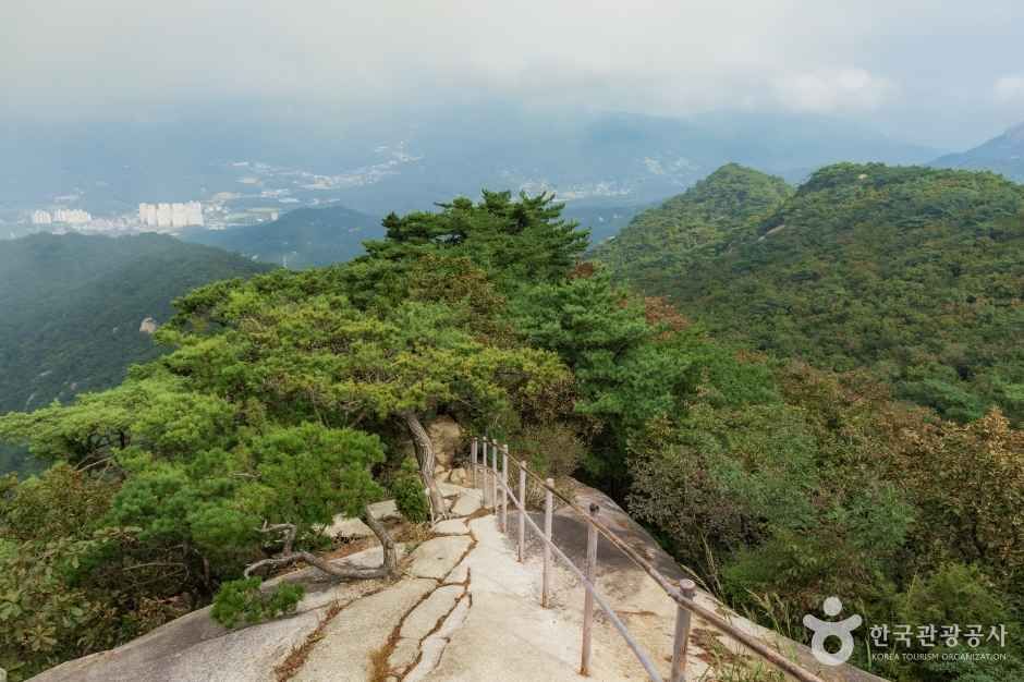 북한산국립공원(서울) 여행 추천 - 메고지고 북한산국립공원(서울) 여행 추천 - 메고지고