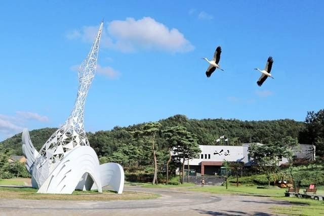 예산 황새공원 여행 추천 - 메고지고 예산 황새공원 여행 추천 - 메고지고