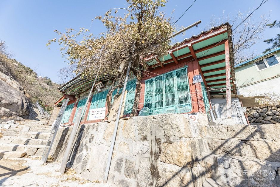 인왕산 국사당 여행 추천 - 메고지고 인왕산 국사당 여행 추천 - 메고지고