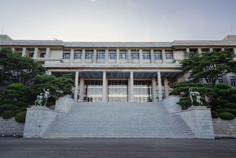 경남대학교 박물관 여행 추천 - 메고지고