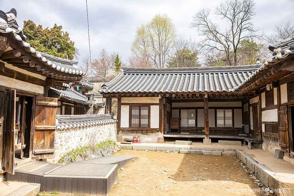 용흥궁 여행 추천 - 메고지고 용흥궁 여행 추천 - 메고지고