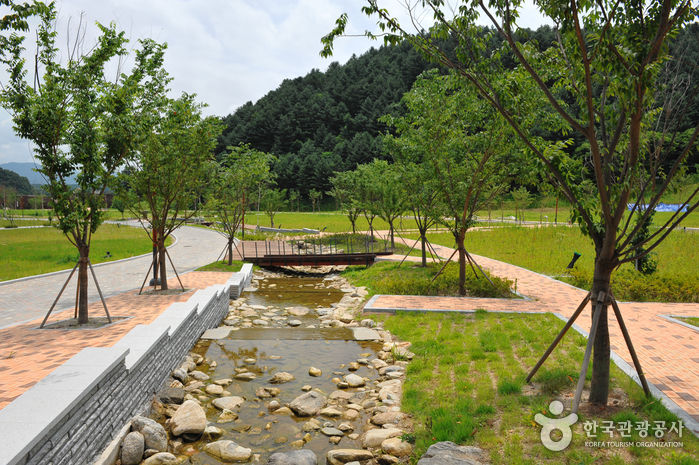 연인산도립공원 여행 추천 - 메고지고