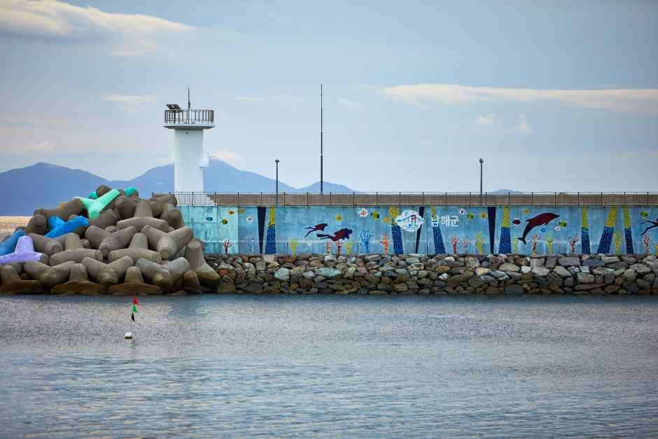 항도방파제 여행 추천 - 메고지고 항도방파제 여행 추천 - 메고지고