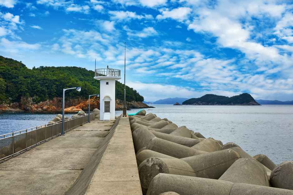 항도방파제 여행 추천 - 메고지고 항도방파제 여행 추천 - 메고지고
