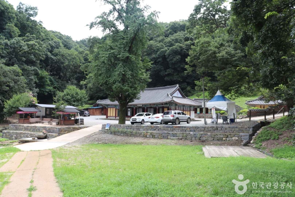 영은사(공주) 여행 추천 - 메고지고
