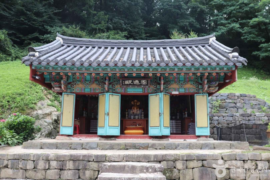 영은사(공주) 여행 추천 - 메고지고