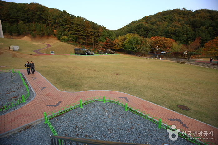 천안시 태조산청소년수련관 여행 추천 - 메고지고