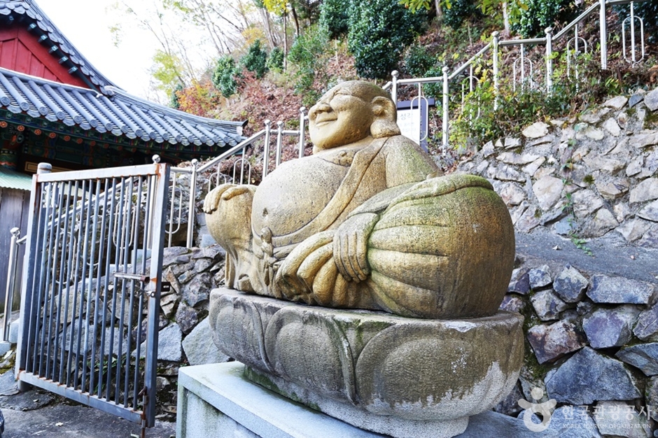 척판암(부산) 여행 추천 - 메고지고 척판암(부산) 여행 추천 - 메고지고