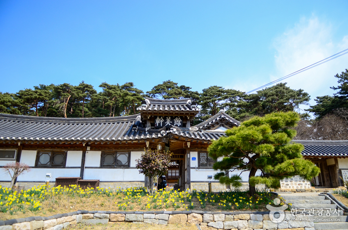 [서산 아라메길] 천년미소길 여행 추천 - 메고지고