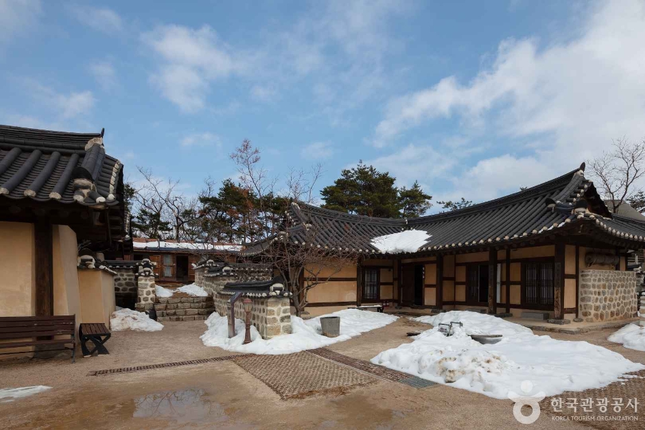 속초시립박물관·속초실향민문화촌 여행 추천 - 메고지고 속초시립박물관·속초실향민문화촌 여행 추천 - 메고지고