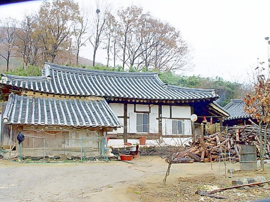 함정균가옥 여행 추천 - 메고지고 함정균가옥 여행 추천 - 메고지고