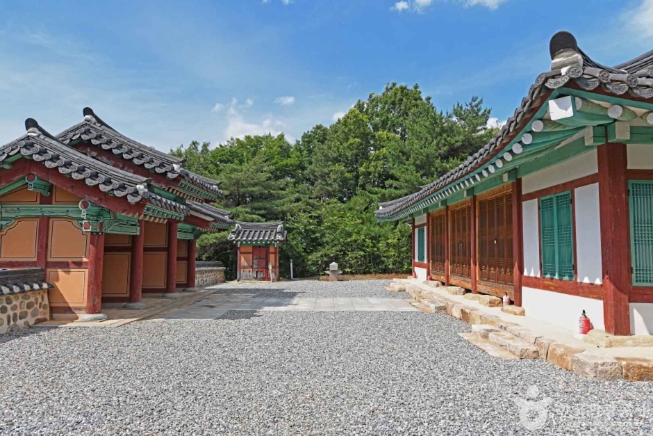 화암서원(괴산) 여행 추천 - 메고지고 화암서원(괴산) 여행 추천 - 메고지고