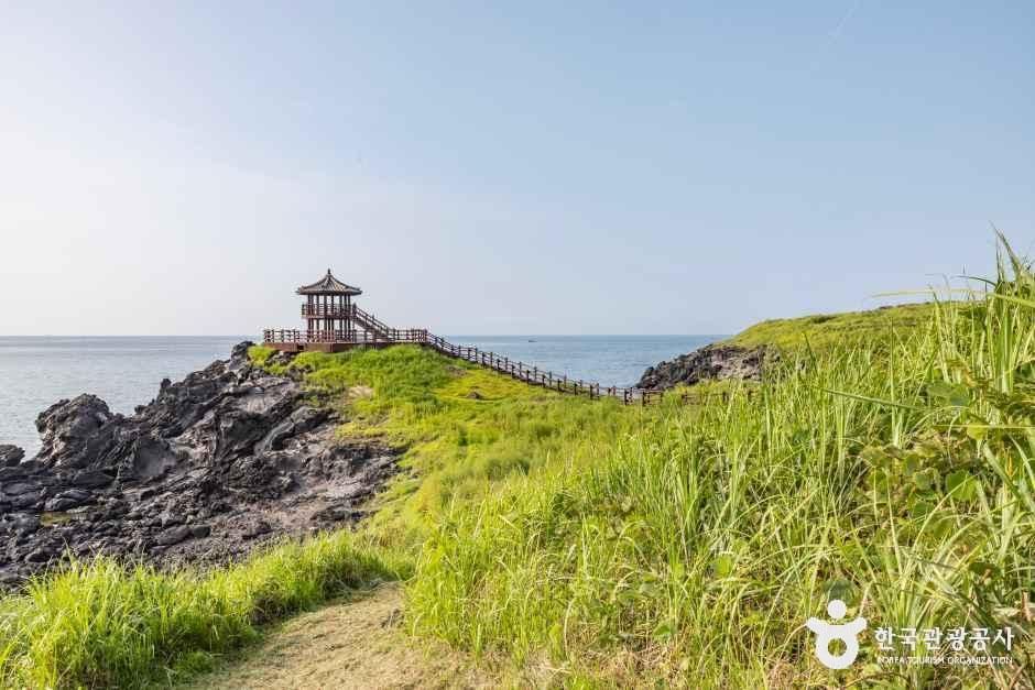 닭머르해안길 여행 추천 - 메고지고