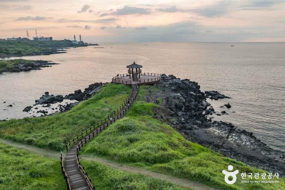 닭머르해안길 여행 추천 - 메고지고