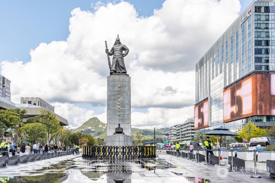 충무공 이순신 동상 여행 추천 - 메고지고 충무공 이순신 동상 여행 추천 - 메고지고