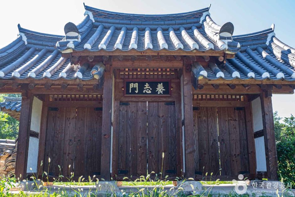 효곡서원 여행 추천 - 메고지고 효곡서원 여행 추천 - 메고지고