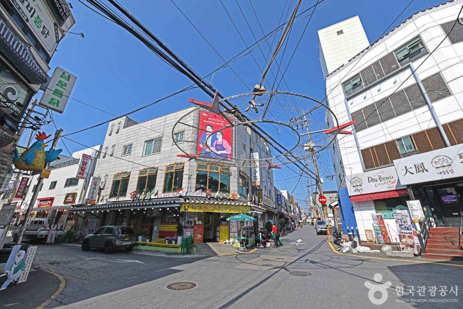 수원통닭거리 여행 추천 - 메고지고 수원통닭거리 여행 추천 - 메고지고