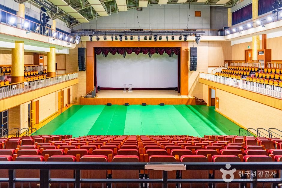 무주예체문화관 여행 추천 - 메고지고 무주예체문화관 여행 추천 - 메고지고