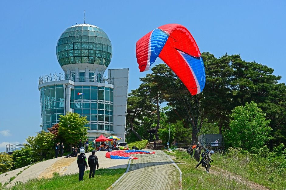 양방산활공장 여행 추천 - 메고지고 양방산활공장 여행 추천 - 메고지고