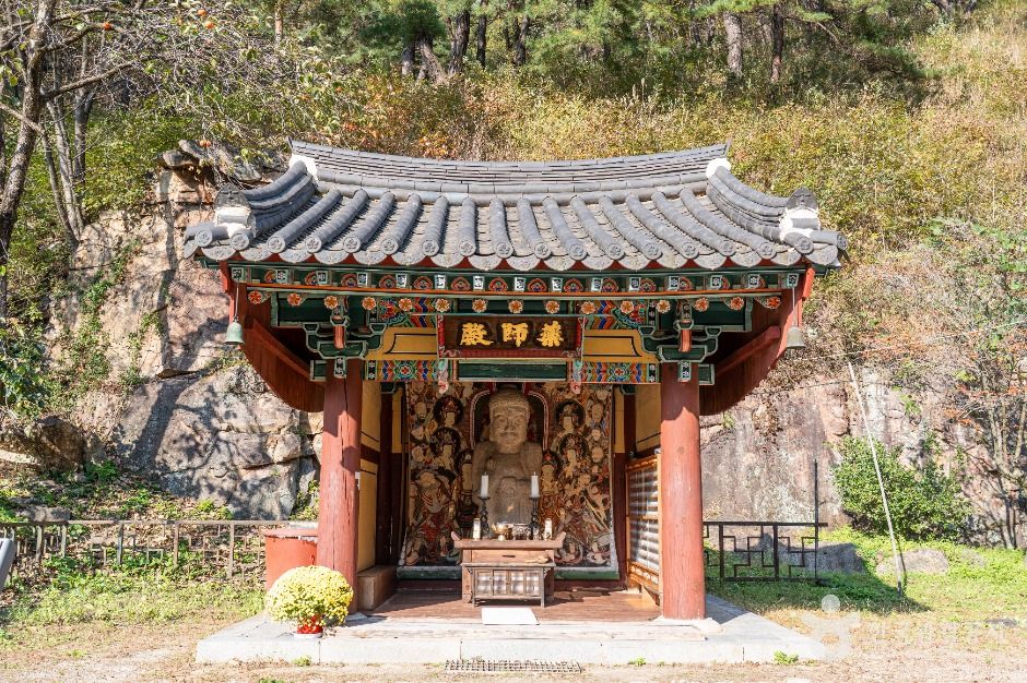 덕주사 약사여래입상 여행 추천 - 메고지고 덕주사 약사여래입상 여행 추천 - 메고지고