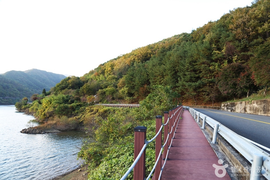 청암 하동호 산중호수길 여행 추천 - 메고지고 청암 하동호 산중호수길 여행 추천 - 메고지고