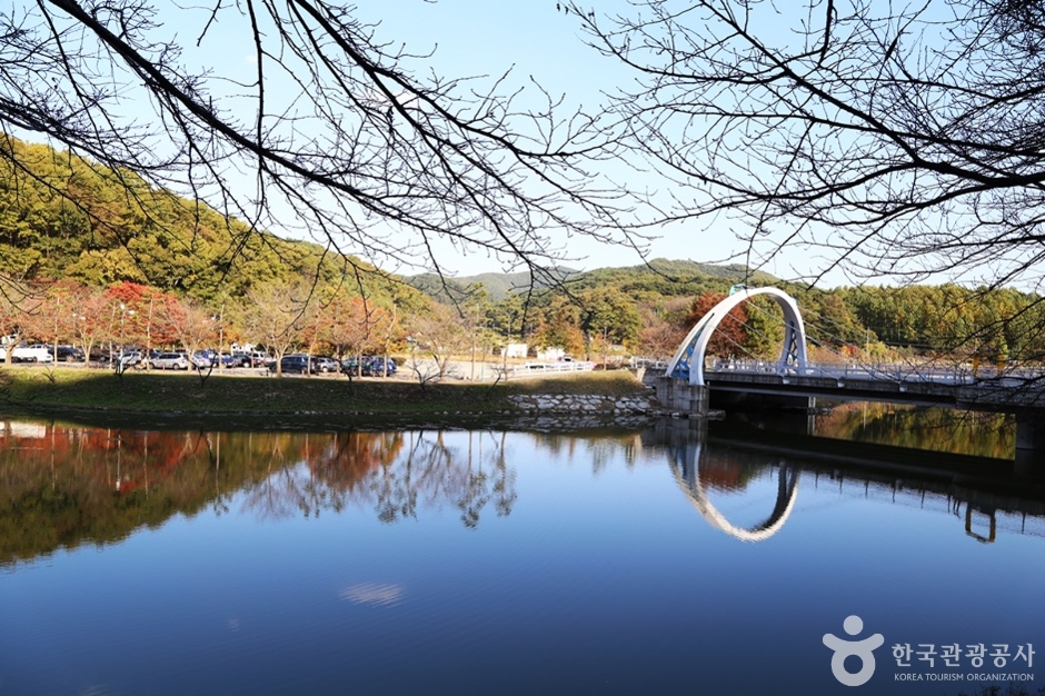 입곡 저수지 드라이브길 여행 추천 - 메고지고 입곡 저수지 드라이브길 여행 추천 - 메고지고
