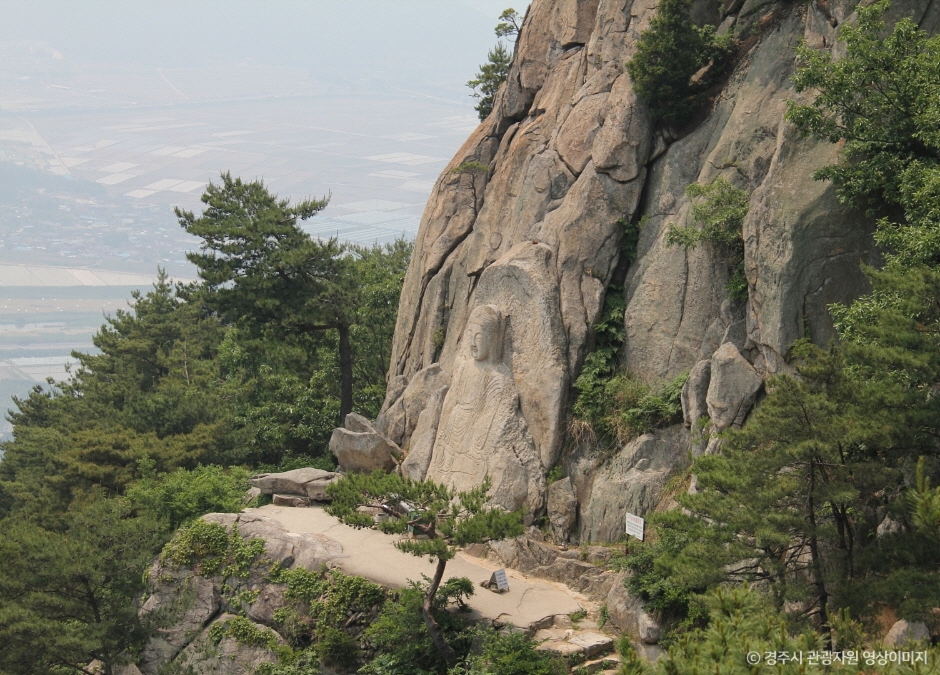 삼릉계곡마애석가여래좌상 여행 추천 - 메고지고 삼릉계곡마애석가여래좌상 여행 추천 - 메고지고