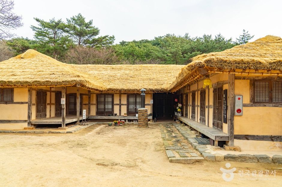 이응로선생사적지(수덕여관) 여행 추천 - 메고지고 이응로선생사적지(수덕여관) 여행 추천 - 메고지고