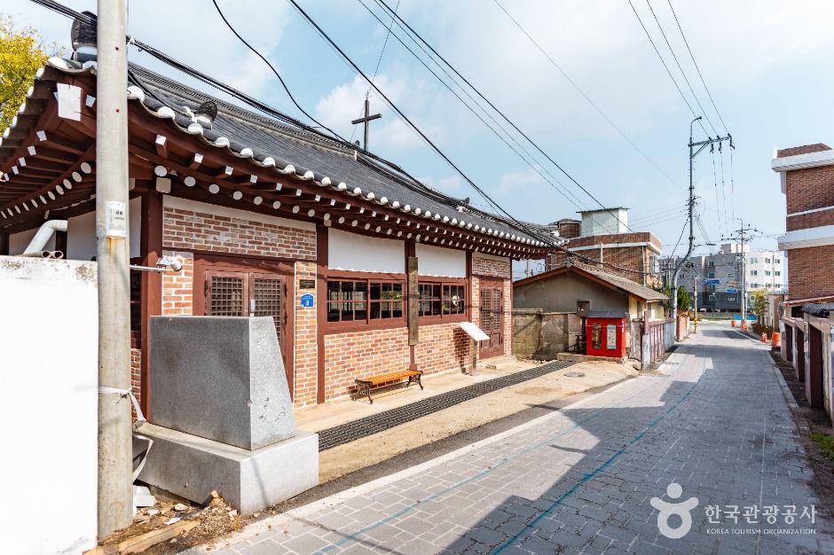 구 강경성결교회 예배당 여행 추천 - 메고지고 구 강경성결교회 예배당 여행 추천 - 메고지고