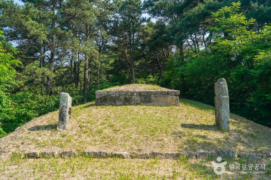 거창 둔마리 벽화 고분 여행 추천 - 메고지고