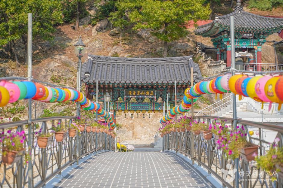 옥천암(서울) 여행 추천 - 메고지고