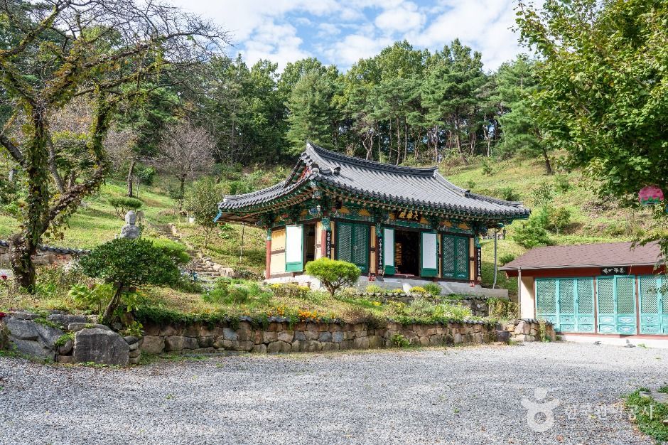 문수암 여행 추천 - 메고지고 문수암 여행 추천 - 메고지고