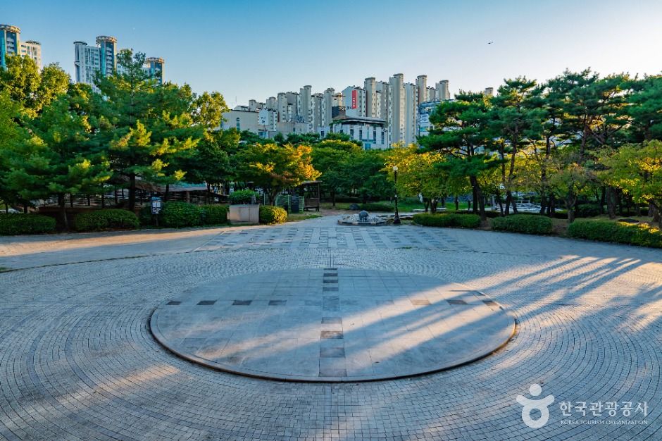 죽전중앙공원 여행 추천 - 메고지고 죽전중앙공원 여행 추천 - 메고지고